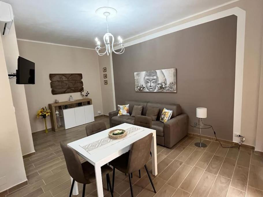 Attico Briccarello: Elegant Near Palaalpitour And Olympic Stadium