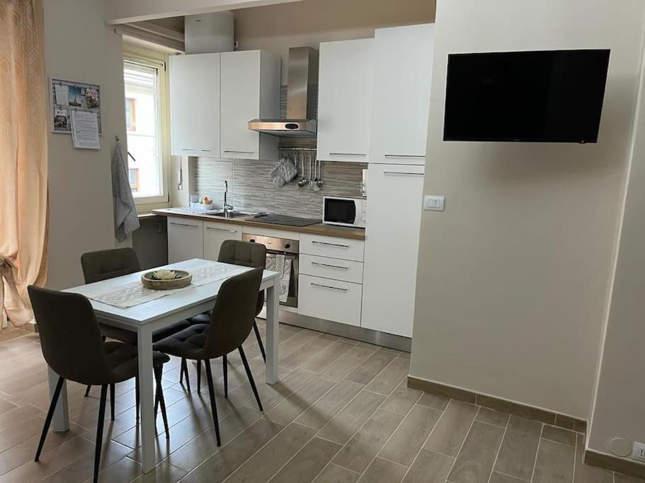 Attico Briccarello: Elegant Near Palaalpitour And Olympic Stadium Apartment Turin