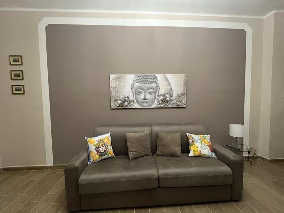 Attico Briccarello: Elegant Near Palaalpitour And Olympic Stadium Apartment